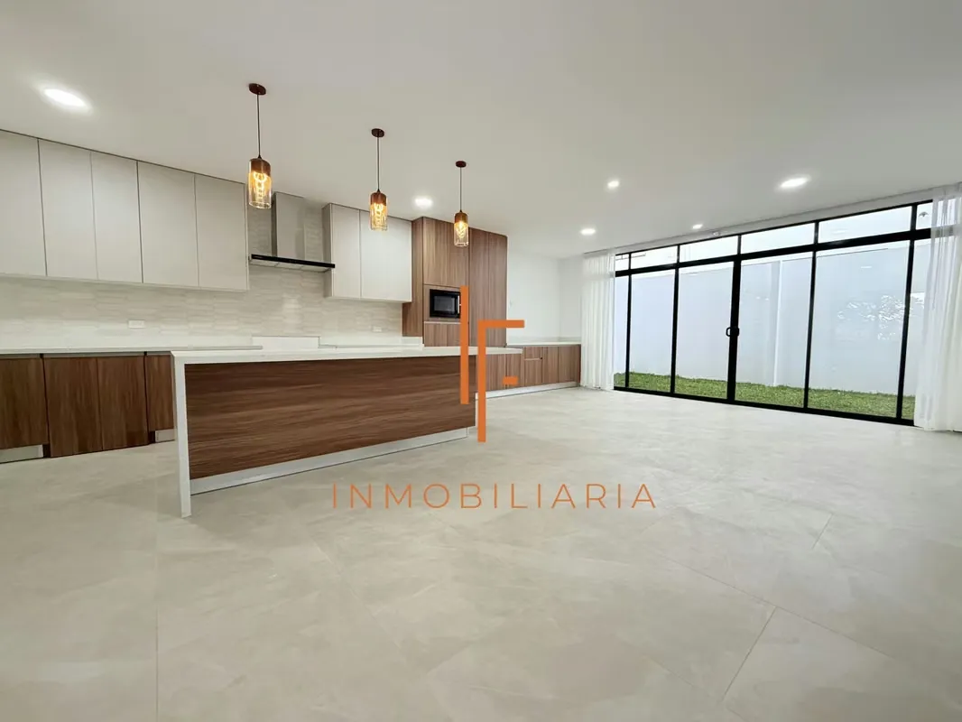 Modern and Spacious Houses with Luxury finishes in the best Zone of Tres Ríos, Alta Plusvalía