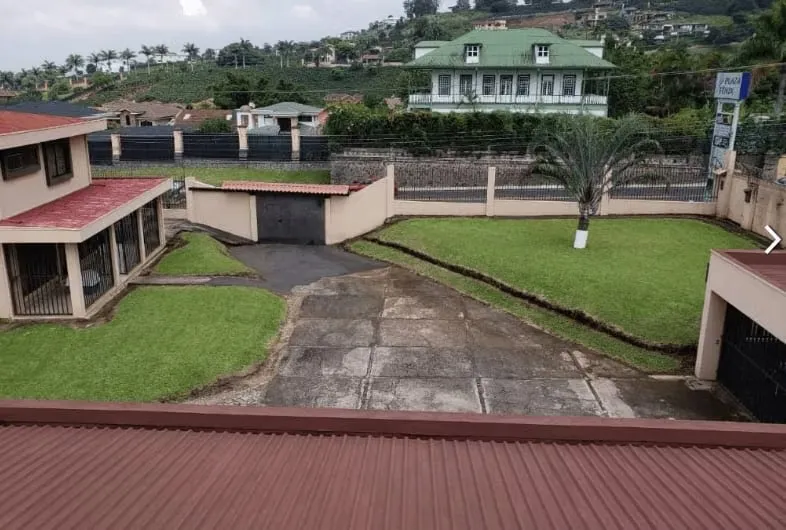 Se vende propiedad sobre carretera vieja, Tres Ríos (AD)