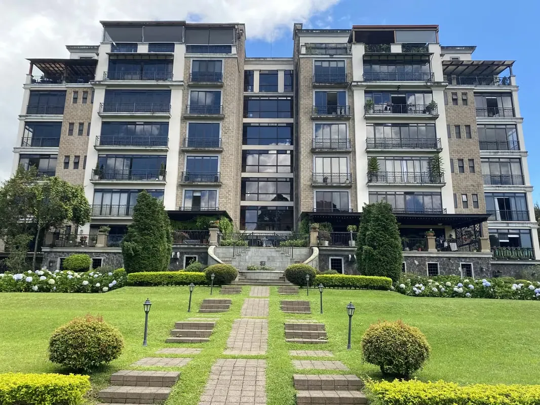 Vende Condominio El Olivar Colinas de Montealegre, Tres Ríos