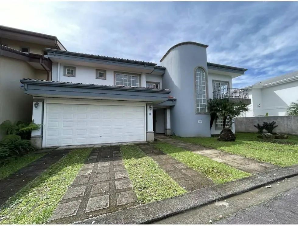 HOUSE FOR SALE AT CONDOMINIO SANTA LUCIA TRES RIOS