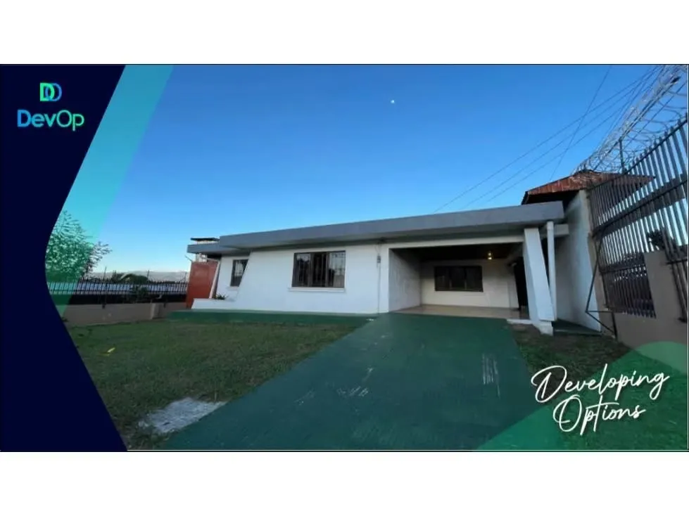 Venta de casa en el centro Palmares
