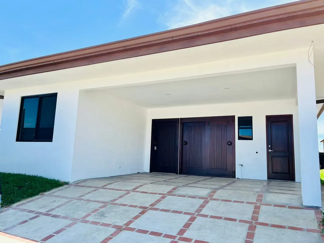Modern Home for Rent in Hacienda Los Reyes | Las Mesetas | $2,000 (Maintenance Included)