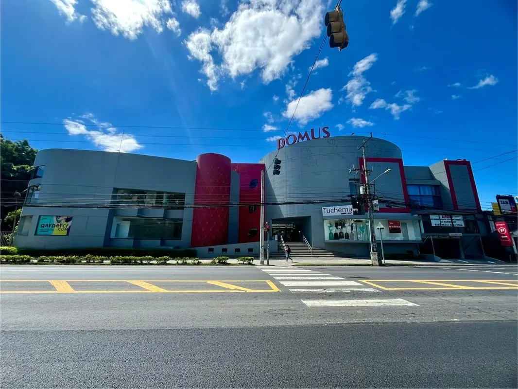 ALQUILER DE LOCALES COMERCIALES - DOMUS PLAZA - CURRIDABAT