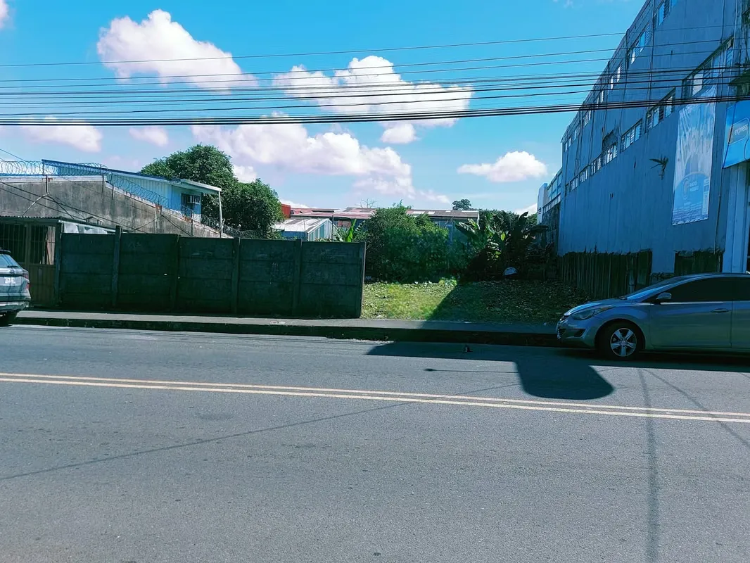 Sale of commercial land and/or services in Guápiles, Pococí, Limón