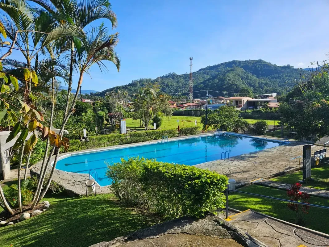 Se vende Balneario de aguas termales en Orosí,Cartago, Costa Rica.