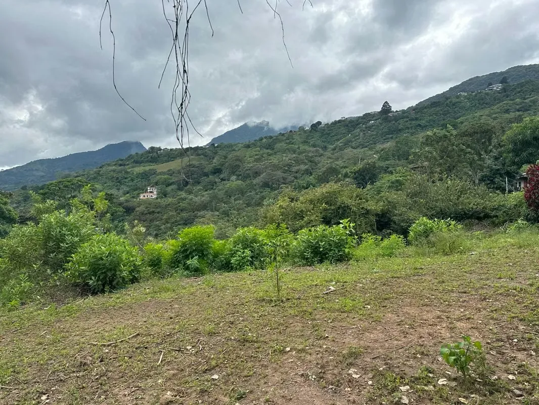OPPORTUNITY Lote sale in Escazú of 1489 meters