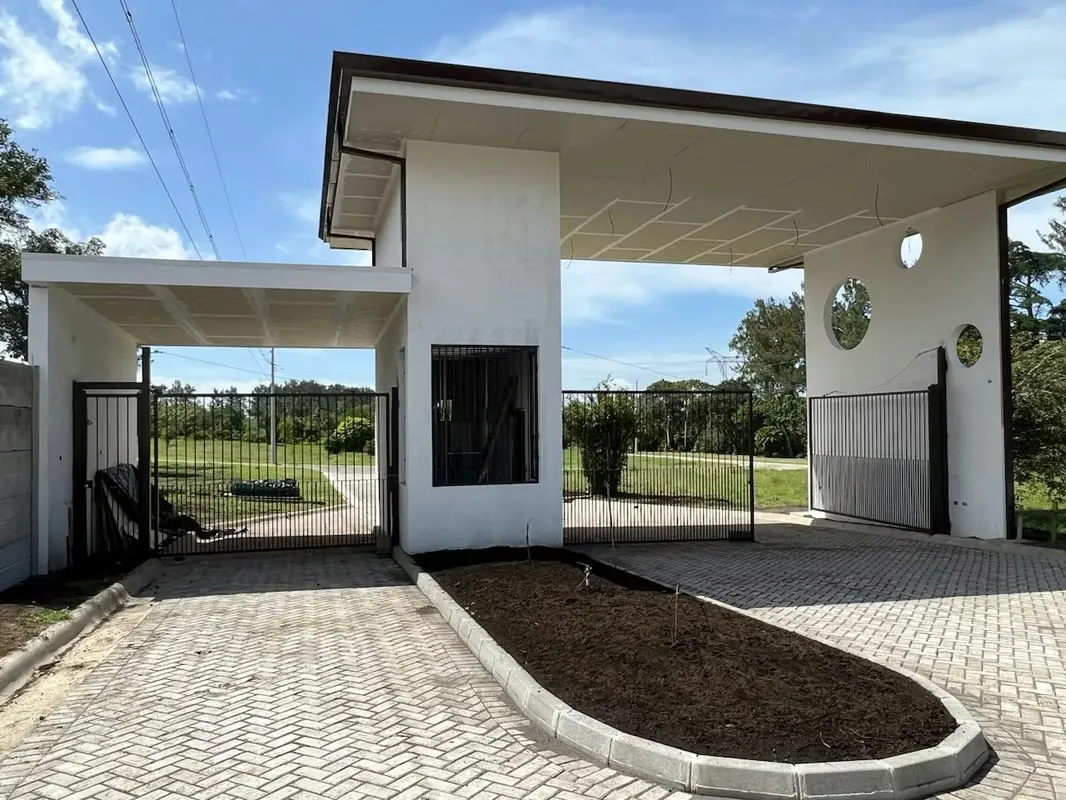 VENTA LOTE EN RESIDENCIAL CERRADO SANTA BARBARA - HEREDIA