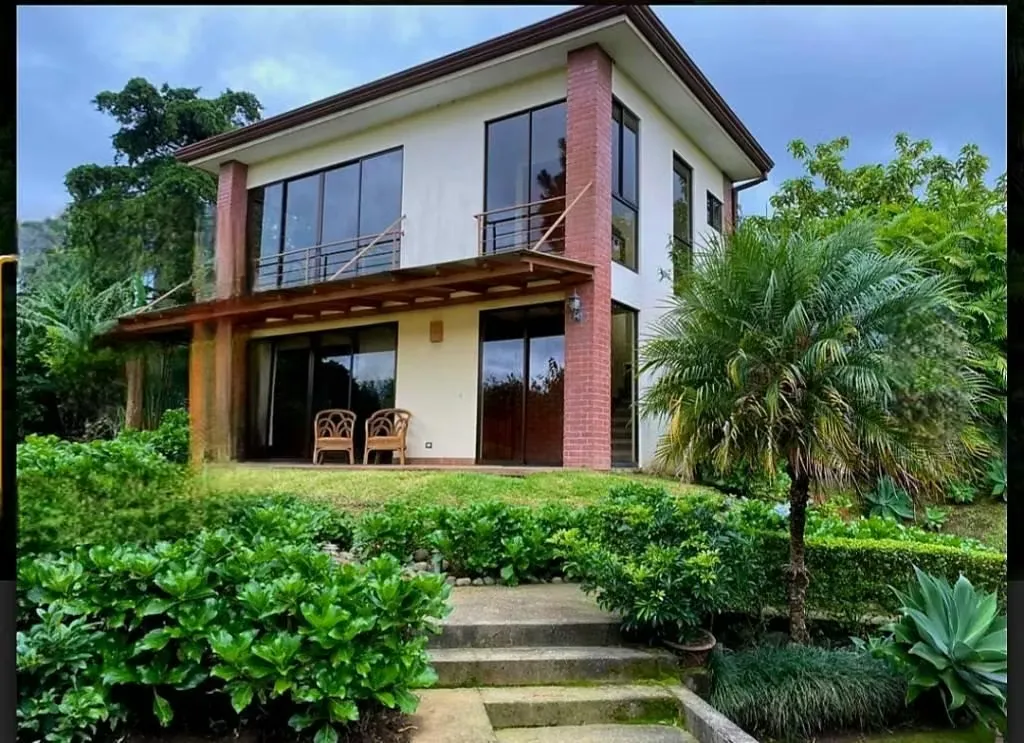 Venta Propiedad con Apartamento Sabanilla San Pedro