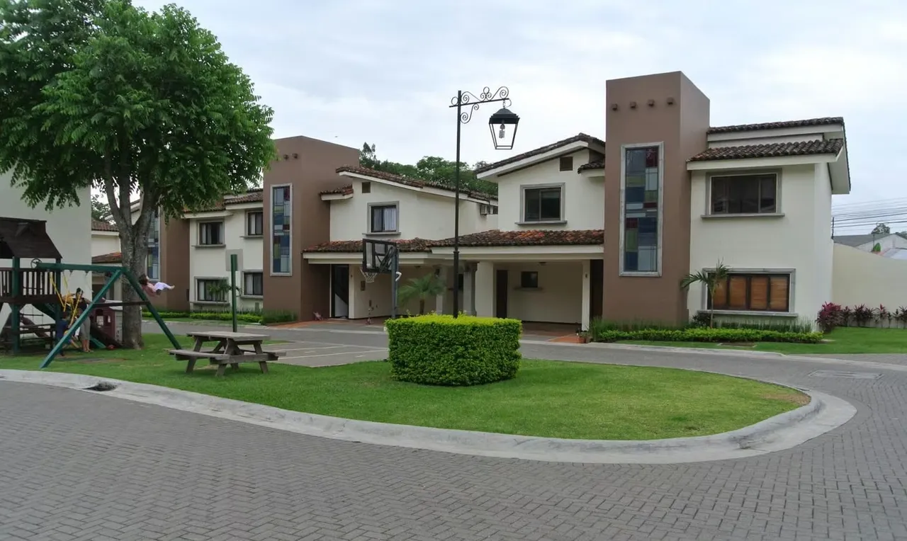 Venta de casa en Ciudad Colón