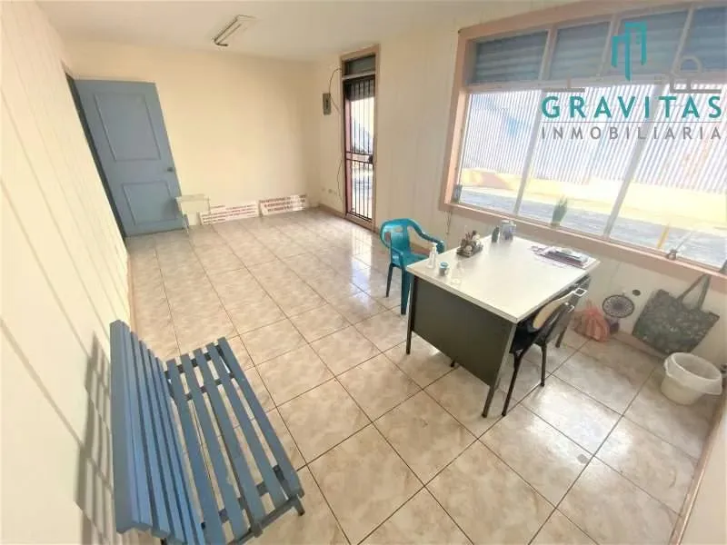Oficinas y locales comerciales en Tres Ríos | 17 m2 – 38 m2 | PARQUEO | F 208