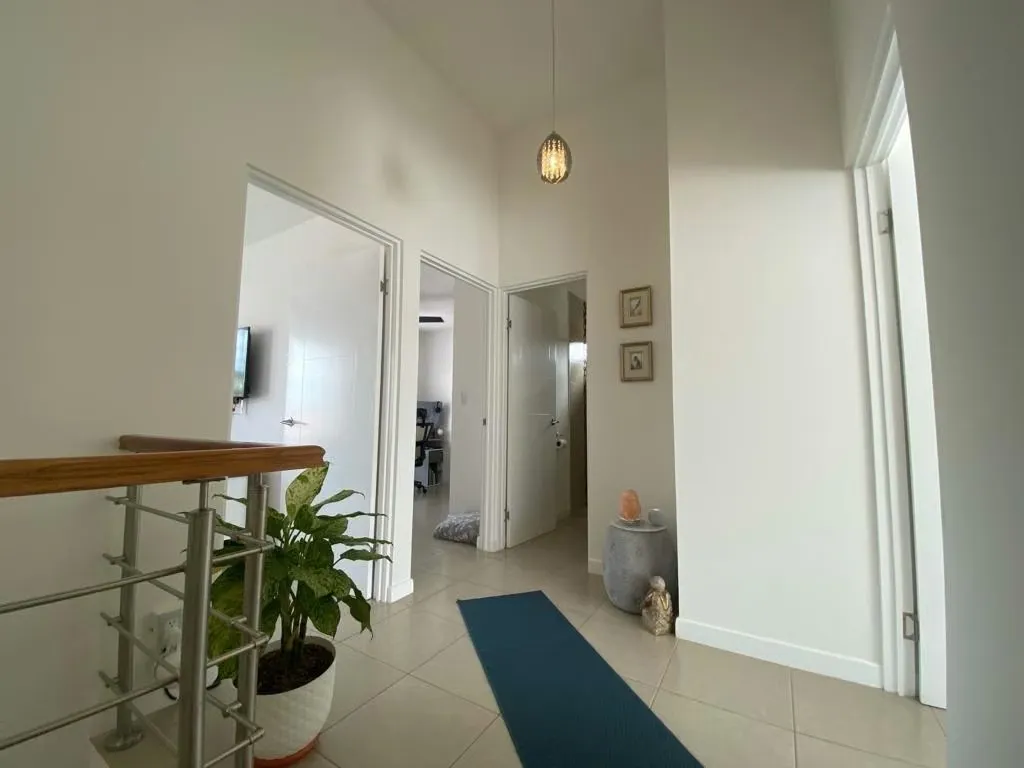 Sale of fine and modern house in Ciudad Colón, in condominium.