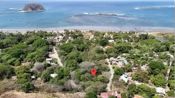 Land in Playa Samara, El Torito 150m from Playa Samara