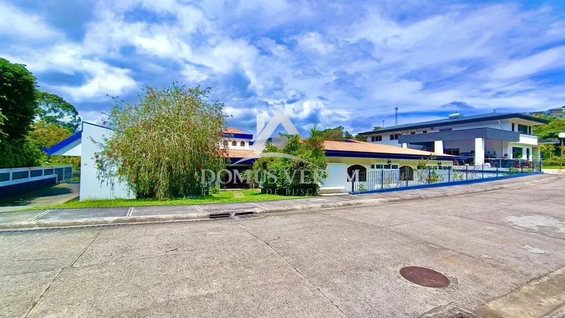 Luxury House for sale in San Jeronimo de Moravia
