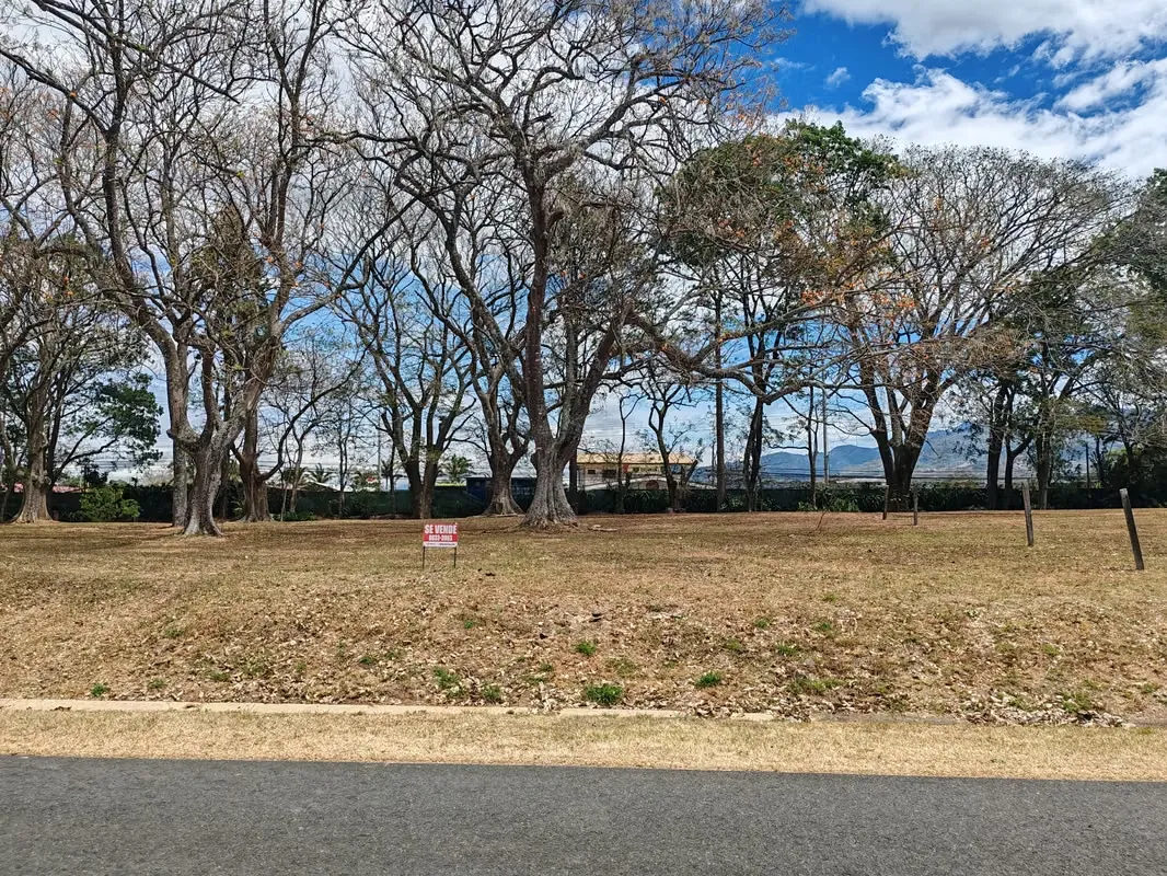 Venta de lote en Los Reyes, La Guacima de Alajuela.