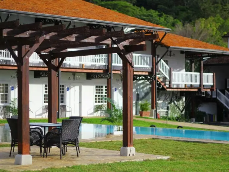 Small Boutique Hotel For Sale in Santa Ana 00874