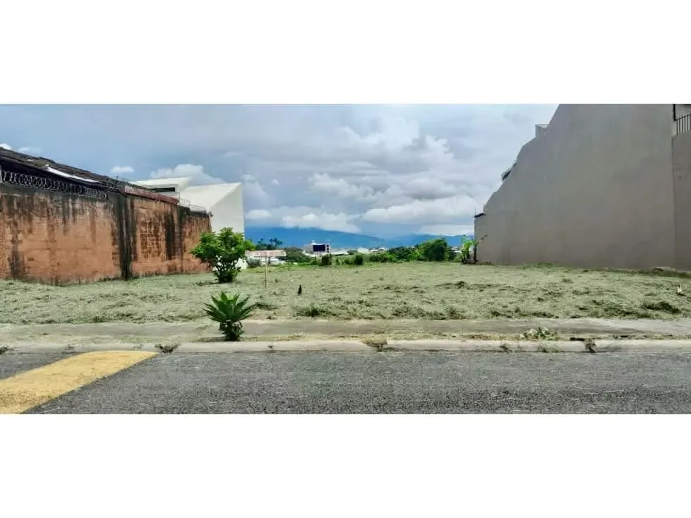 Venta de lote en Alajuela- Rensidencial Cabezas - Uso mixto