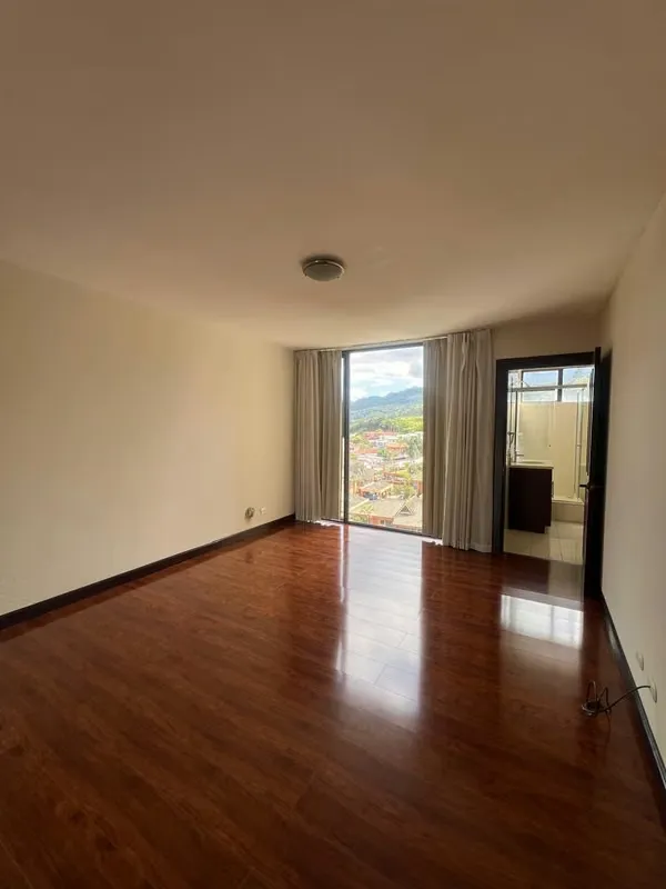 Spacious 3-bedroom apartment in Bello Horizonte, Escazú, located in the Altos de Marbella Condominium. This single-level apartment is on the 7th ...