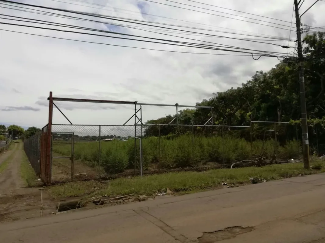 Lote sale to develop located in San Rafael de Alajuela, with the following characteristics: