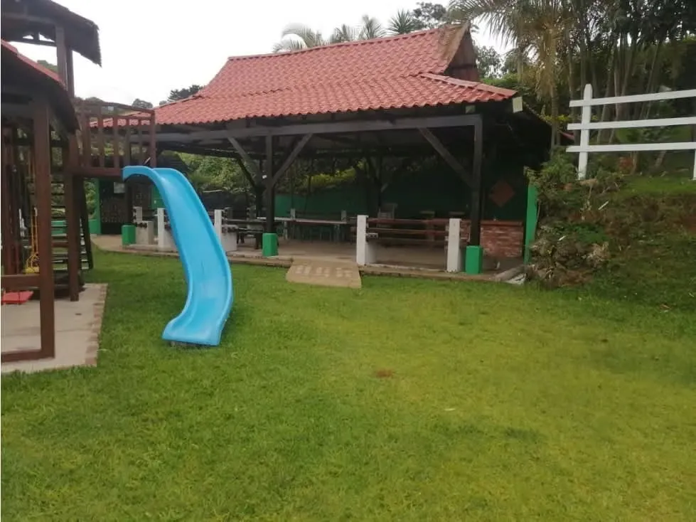 Venta de Propiedad con Cabaña, San José de la Montaña, Barva 4069 (GC)