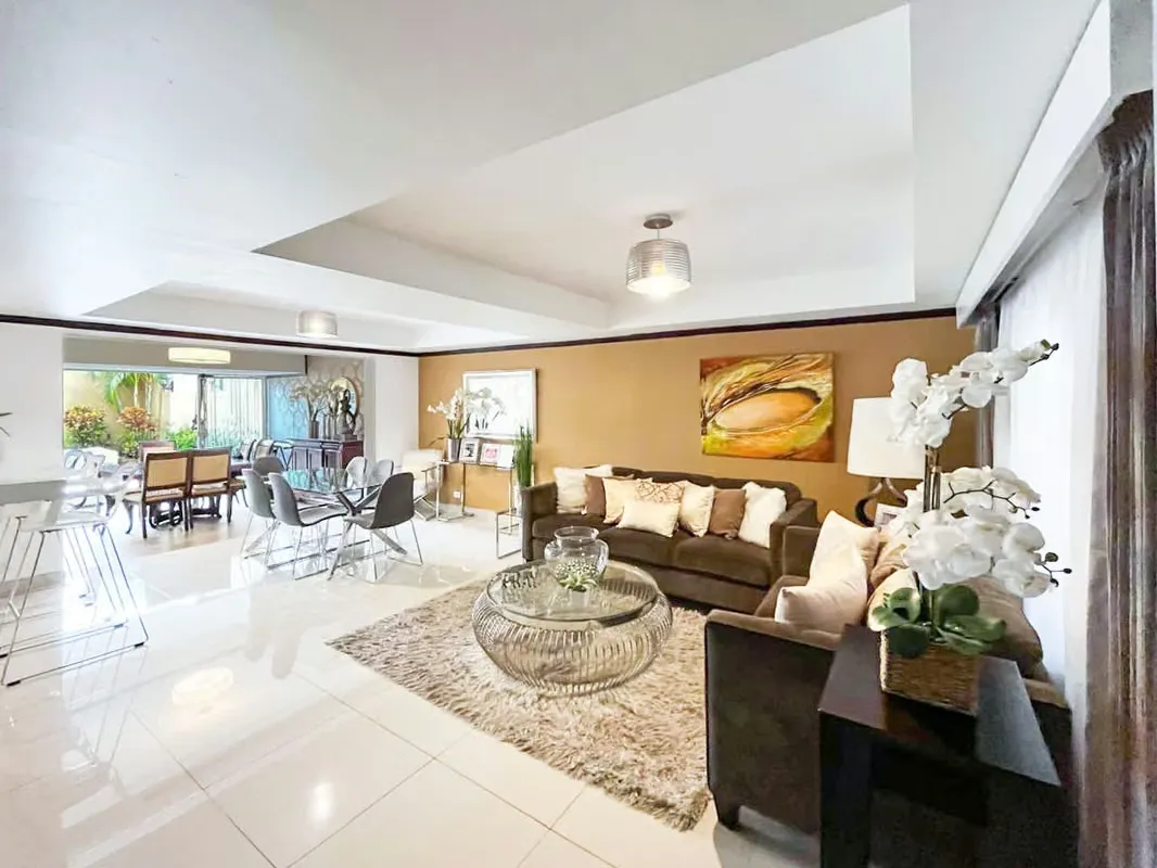 Se vende Casa en Res. Paso de Las Garzas, San Rafael, Alajuela (FE).