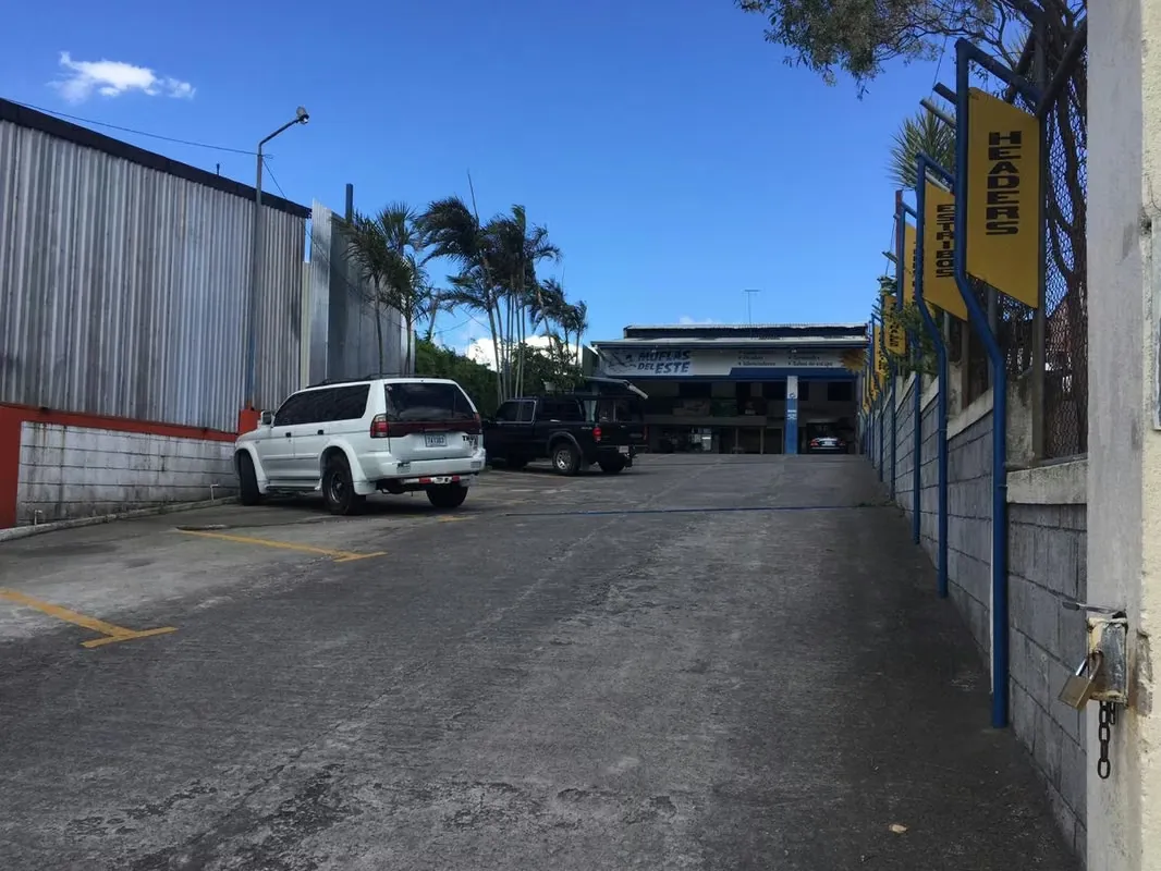 Buy Warehouse and Land with Excellent Location... 3770