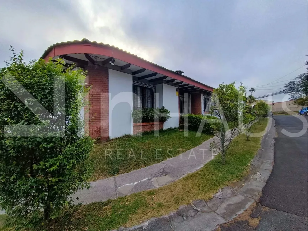Venta de casa de uso mixto en el Molino de Cartago - EU