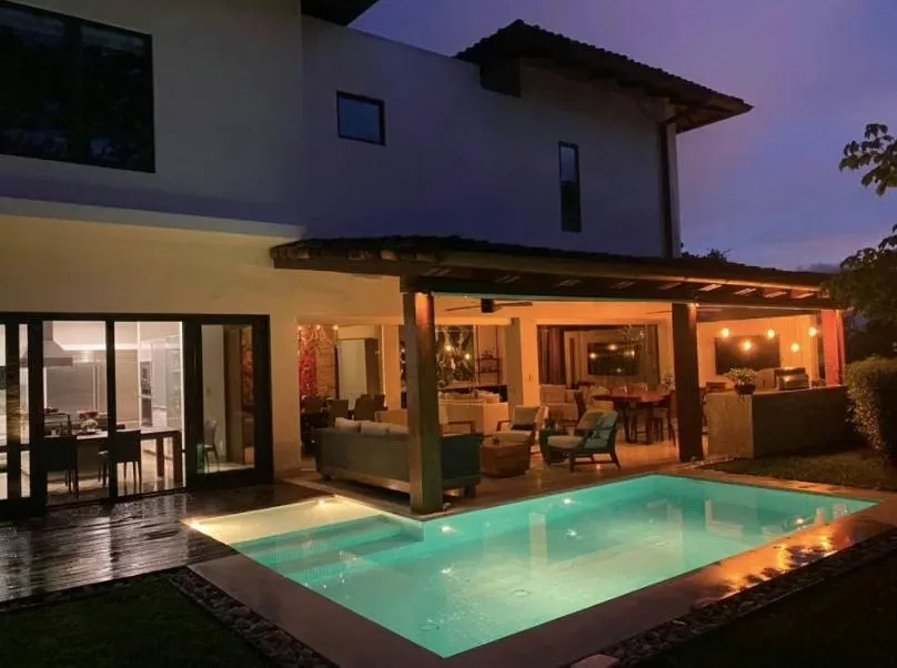 L’ANCORA HOUSE FOR SALE – VILLA REAL