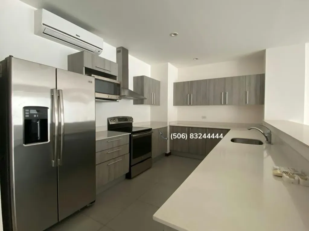 Furnished Apartment for Rent – District 4, Guachipelín de Escazú