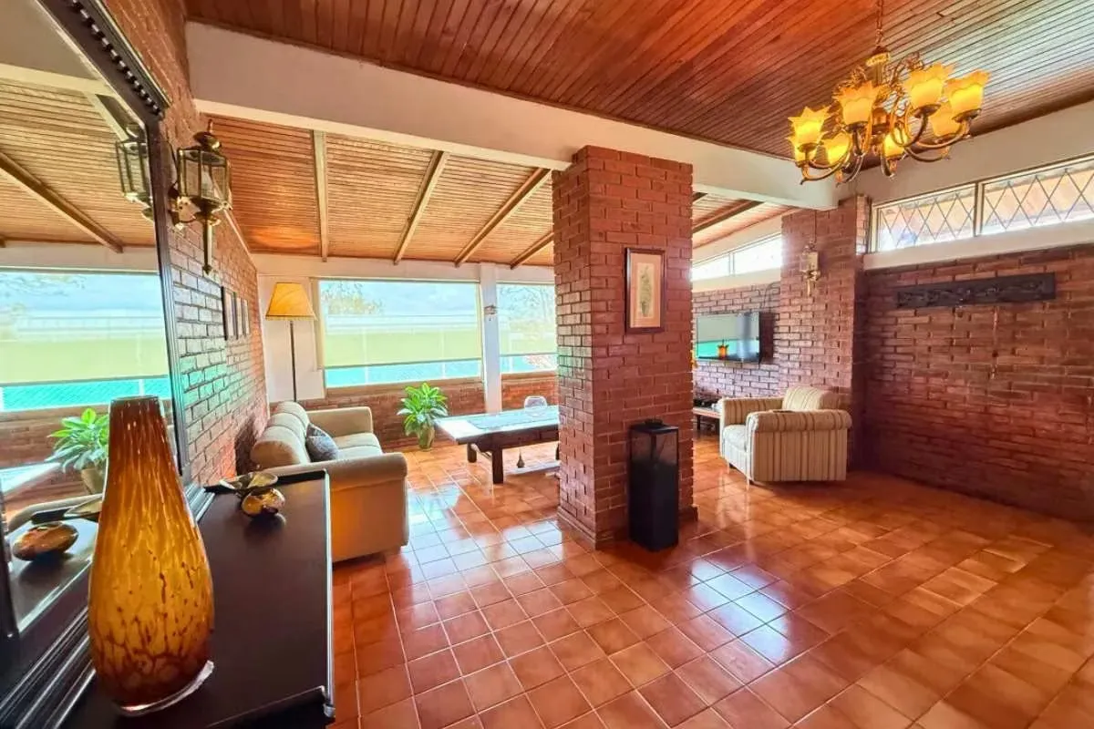[Venta] Casa, apartamentos y gran lote, Coronado. 3000 metros