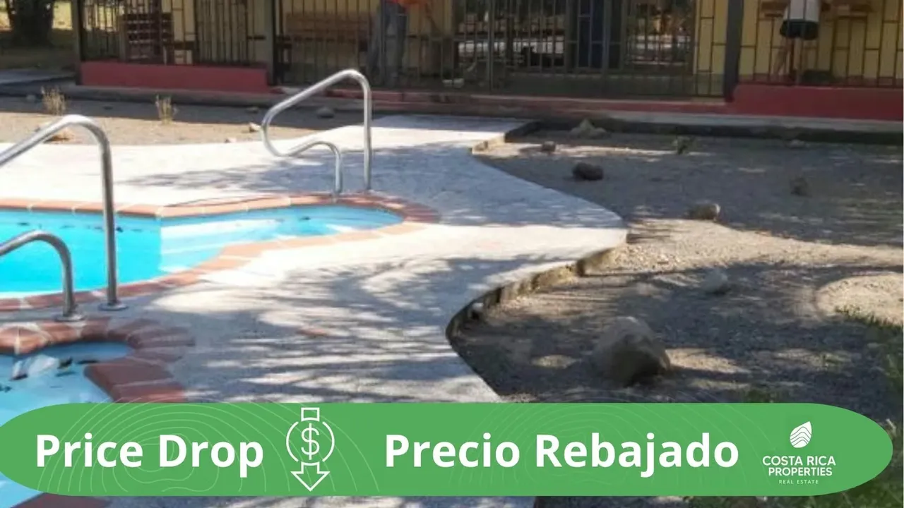 Casa en venta en San Mateo, amueblada con piscina y árboles frutales