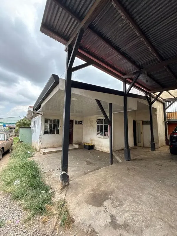 CASA EN VENTA – SAN VICENTE DE MORAVIA-UBICACIÓN PRIVILIGIADA