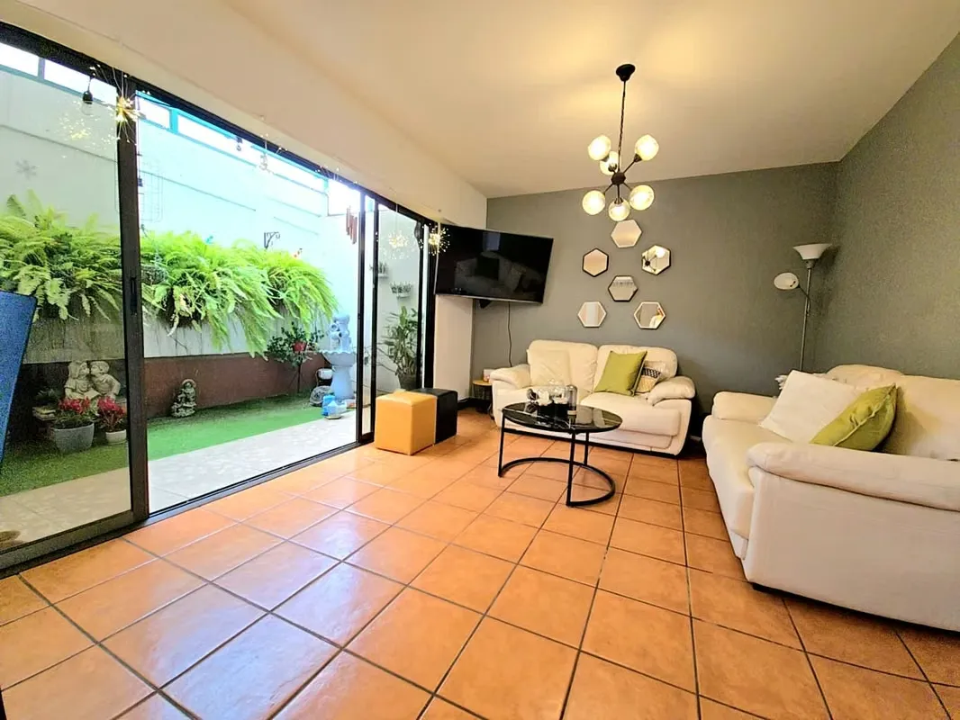 Casa en Venta en Llorente de Flores, Heredia