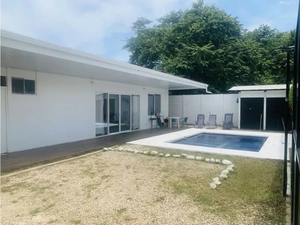 Enjoy the peace and comfort of this cozy, fully equipped home located in Matapalo, Cabo ...