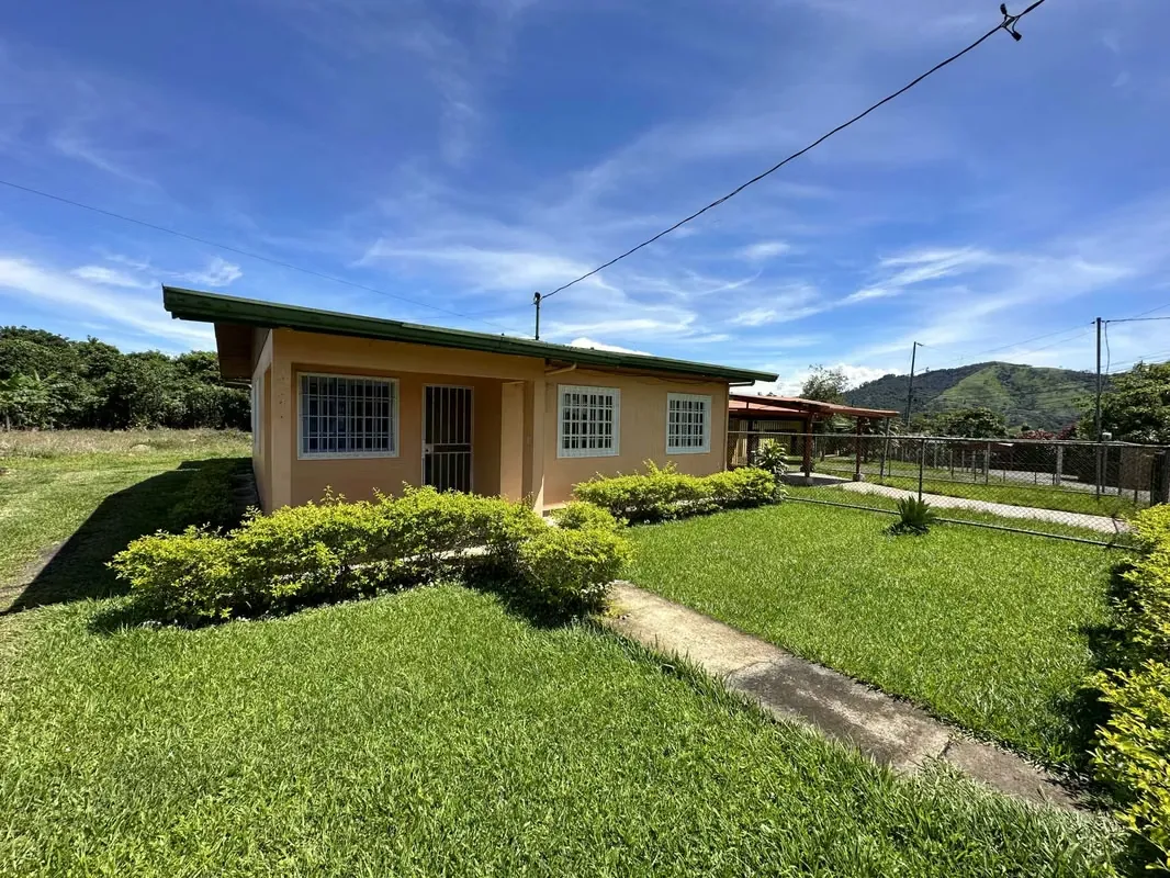 VENTA de Propiedad de 1343m2 en Palmares