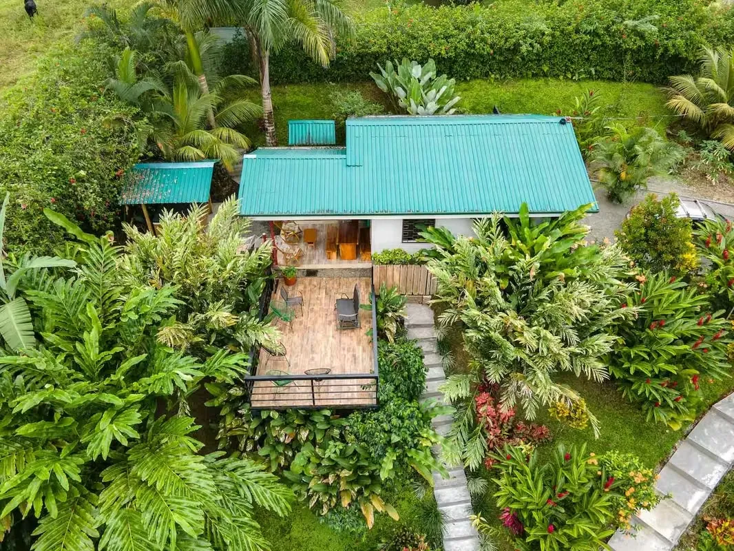 Finca con dos casas y espectacular vista al Volcán Arenal