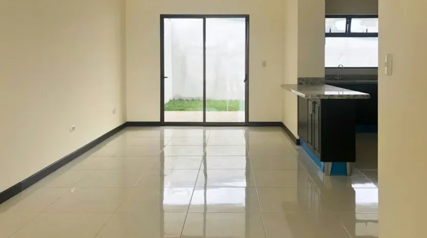 House for Sale – Live with Style and Comfort – 100% Financing Available