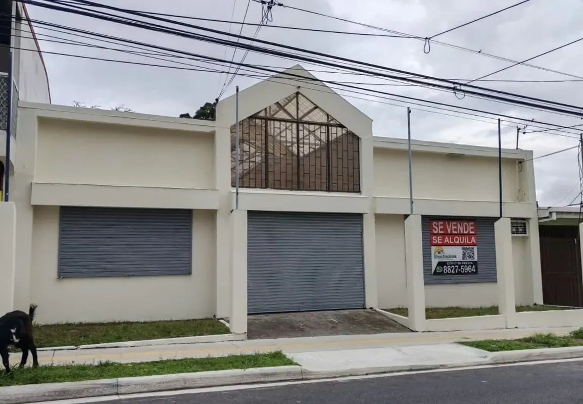 Property for Sale or Rent – Tibás