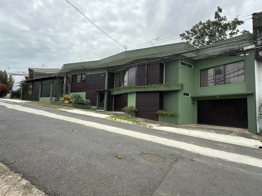 id # 40075 Venta de Casa en San Pedro de Montes de Oca