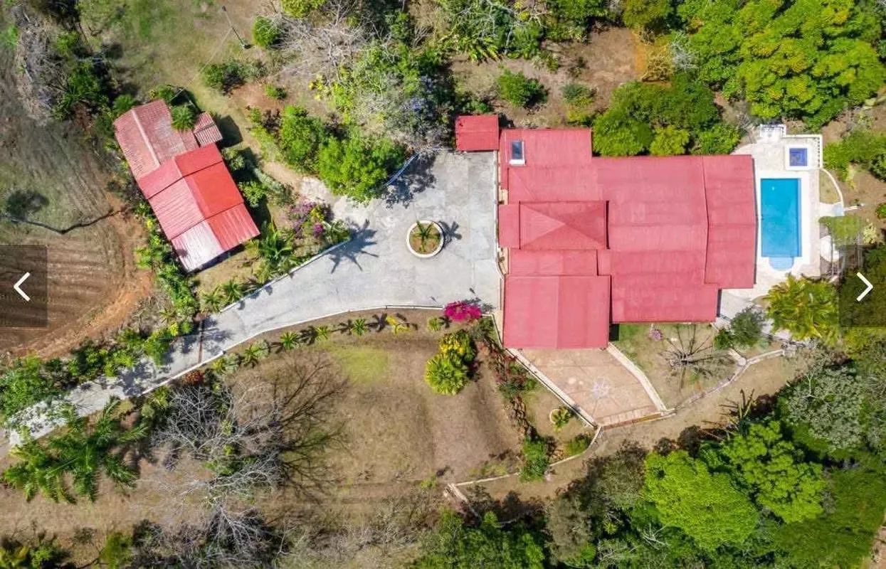 Casa de Lujo con Piscina, Jacuzzi y Naturaleza en Puriscal