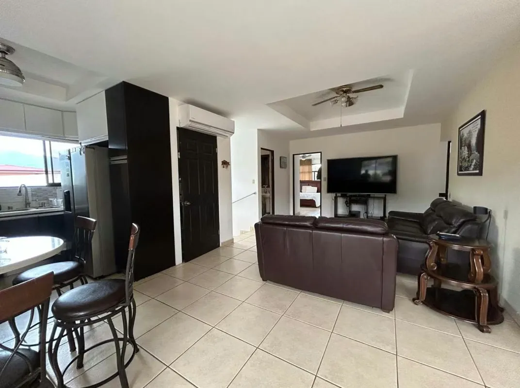 For sale property with two independent apartments