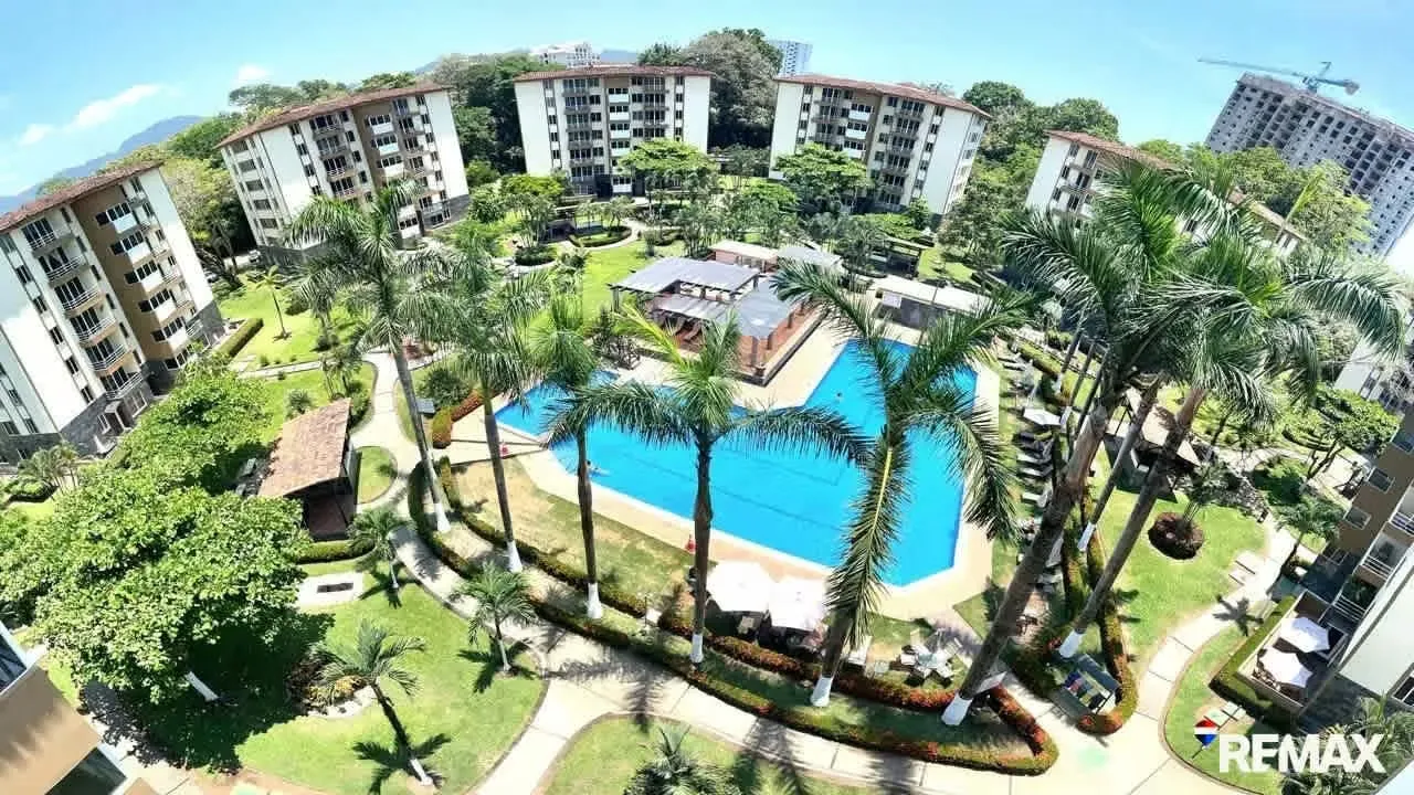 Venta de Condo-Gran Oportunidad: Condominio de Playa
