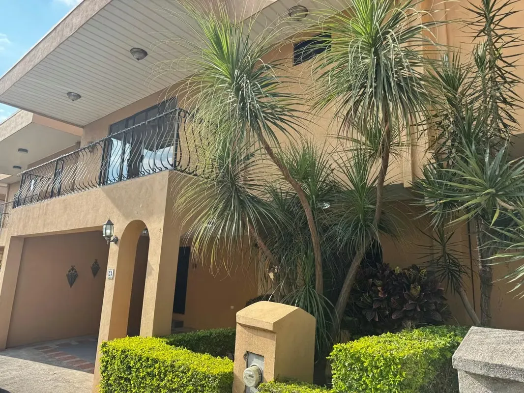 Private Home for Sale in Gated Community - La Ribera de Belén