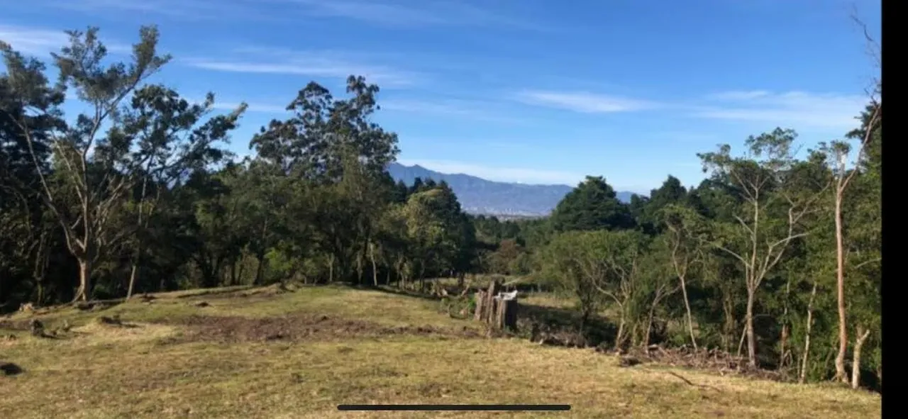 Land for sale, San Isidro de Heredia (Santa Elena) 9,867 sq. mtrs.