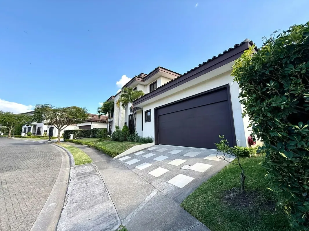 HOUSE FOR SALE IN JARDINES DEL SOL CONDOMINIUM