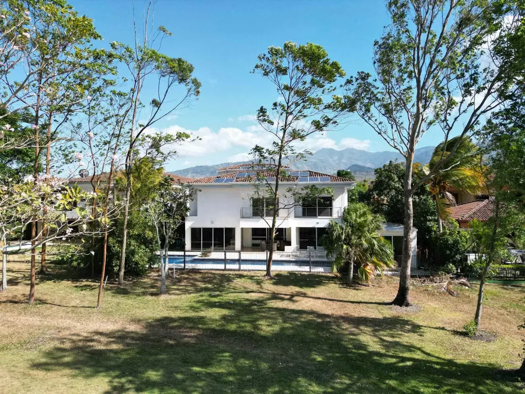 VENTA DE CASA EN VALLE DEL SOL CON VISTA AL GOLF