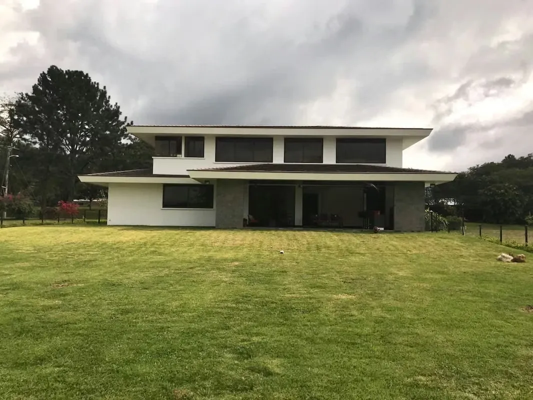 CASA EN RESIDENCIAL HACIENDA LOS REYES