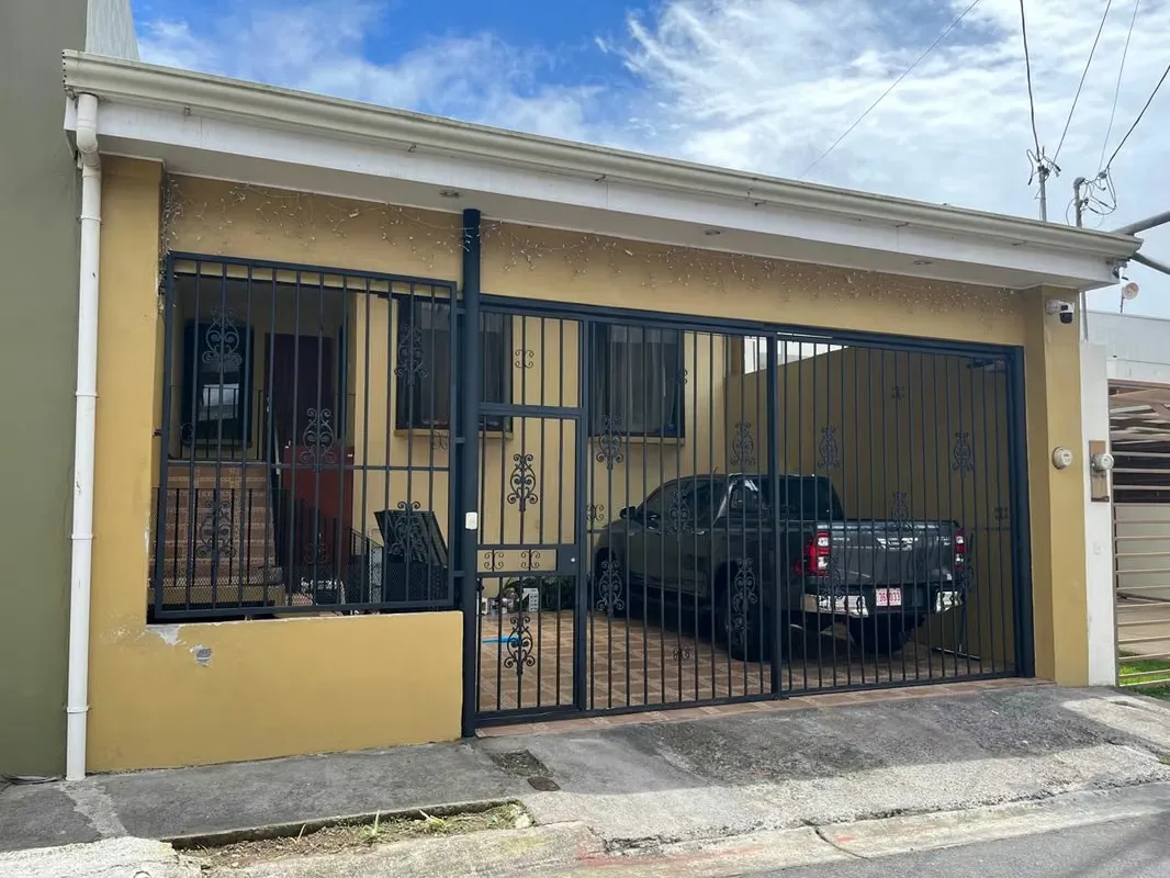 House for Sale – Los Sitios de Moravia | Great Residential Location ID5798
