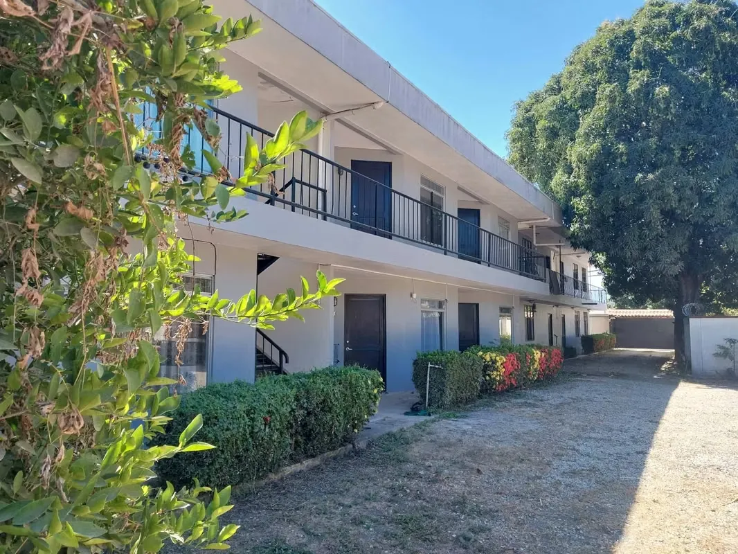 Apartamento de 2 Dormitorios en alquiler en Comunidad
