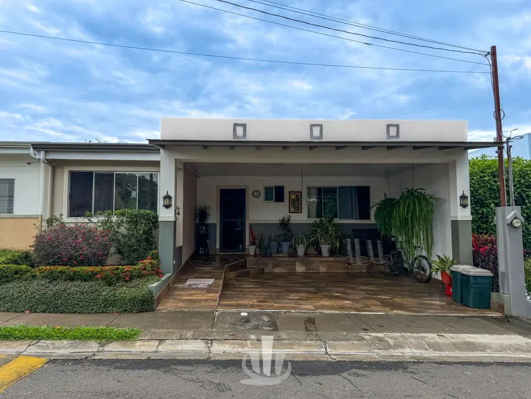 Casa única en Residencias Málaga San Antonio