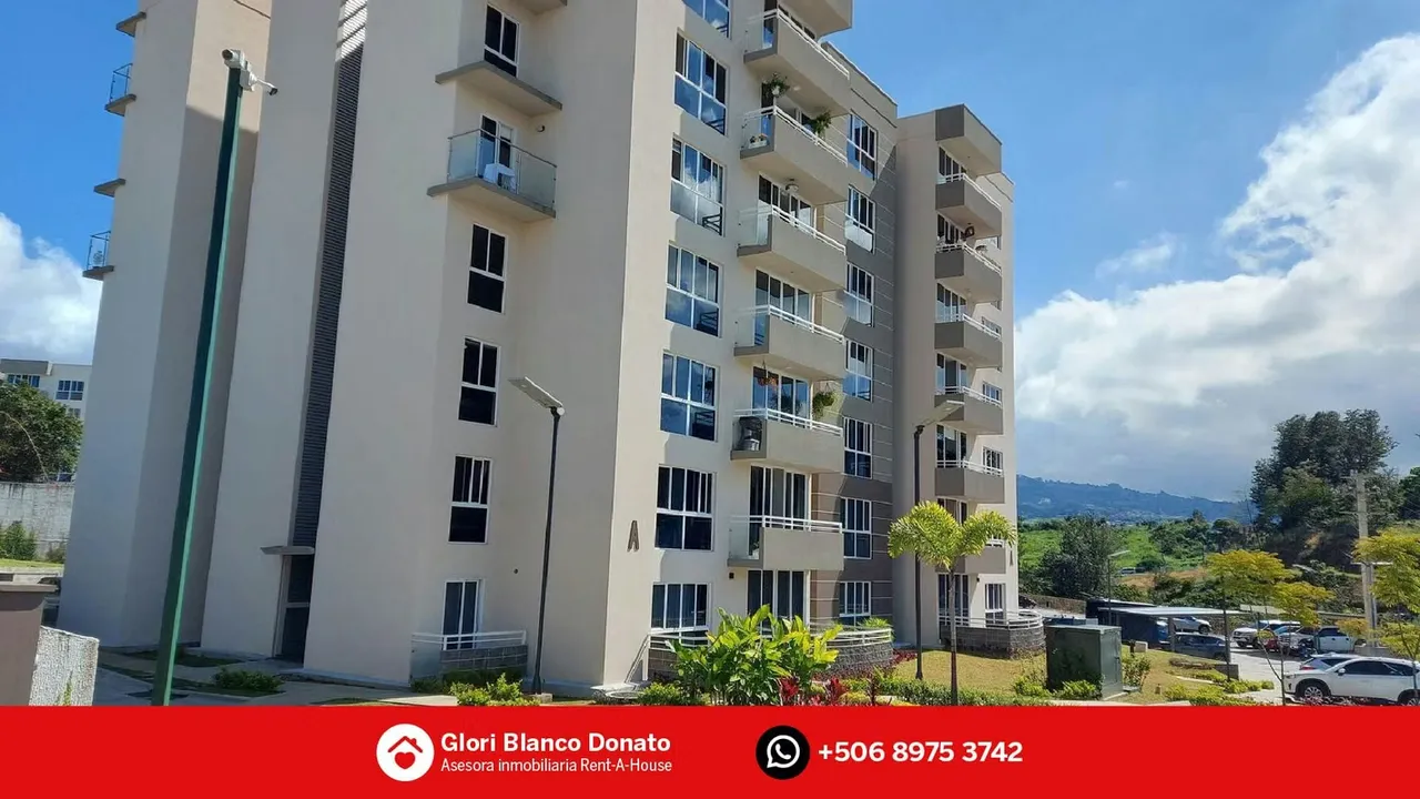 Descubrí tu nuevo hogar en este moderno apartamento de una planta, ubicado en un exclusivo ...